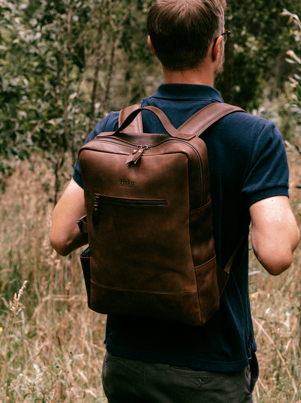 Spokane Diamond Stitched Leather Texture Weekender Bag - Shiny Brown