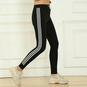 joggers white stripe