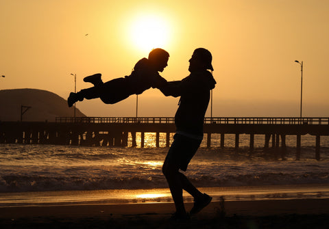 dad-son-at-the-beach