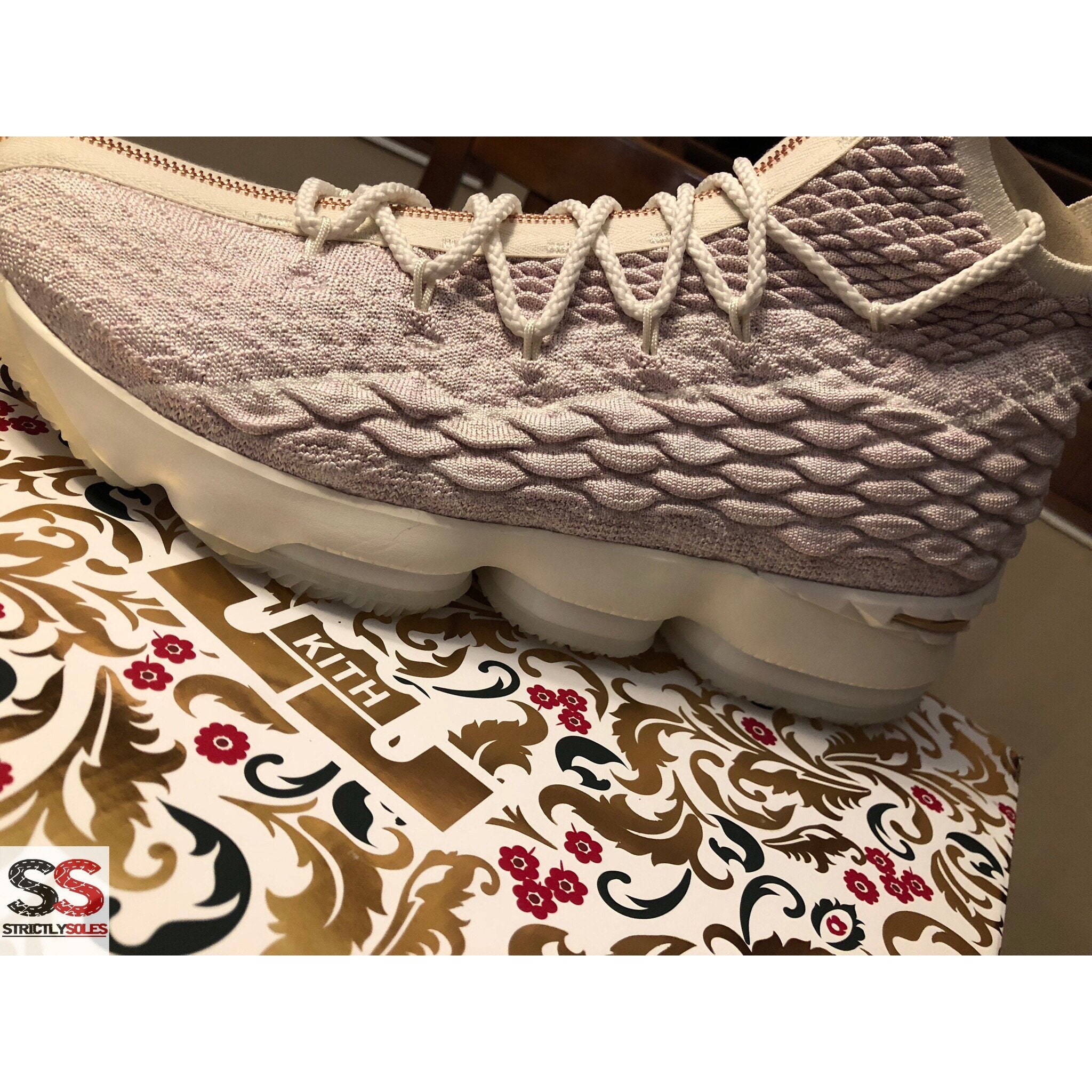 nike lebron 15 rose