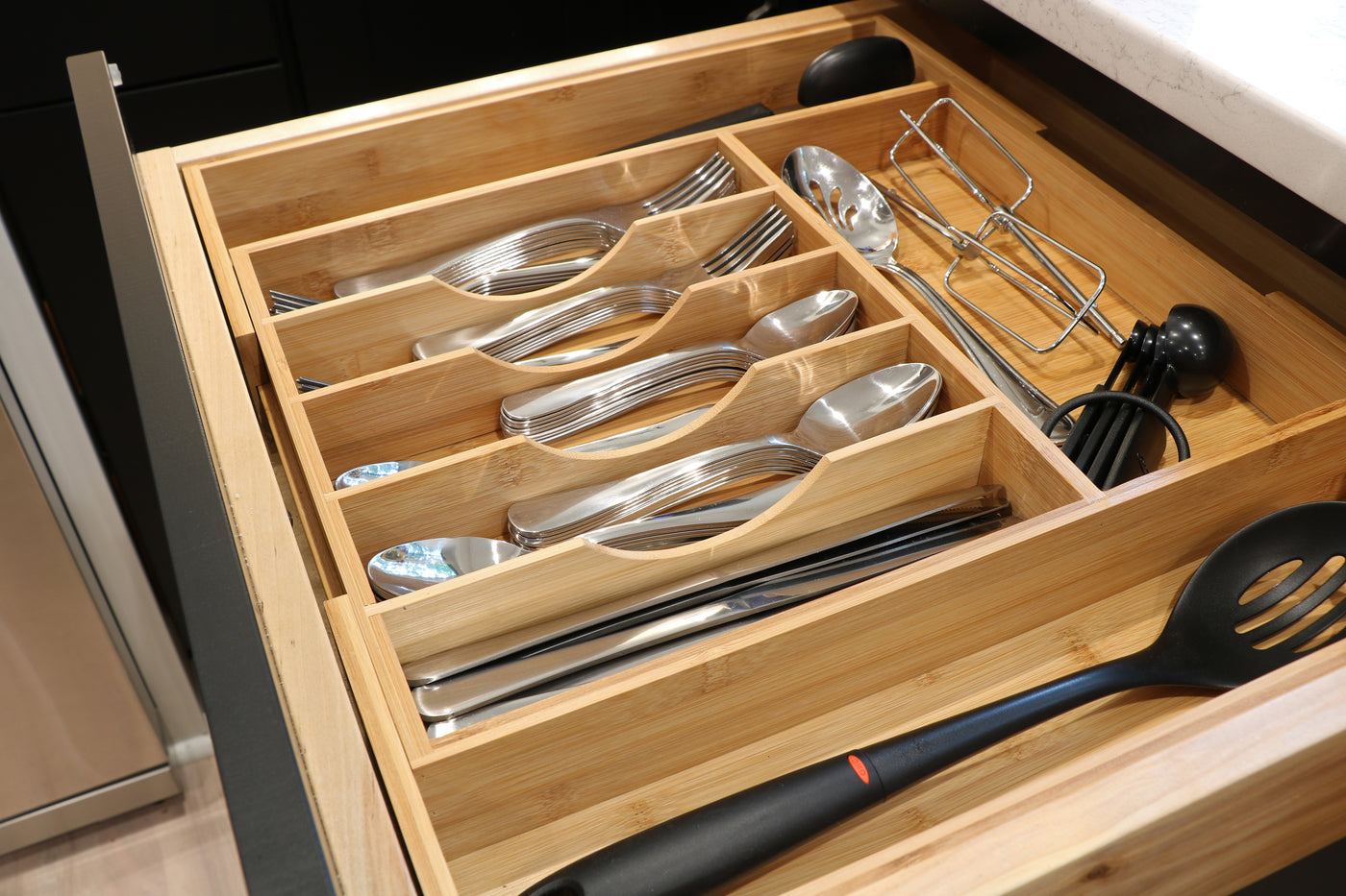 KitchenEdge™ Bamboo High Capacity Kitchen Drawer Organizer for Silverw