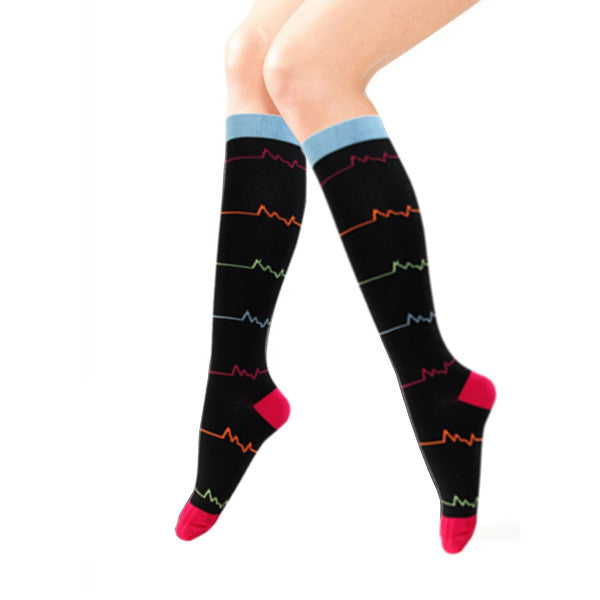 Chaussettes de compression motifs Cœurs - La Boutique Des Infirmières