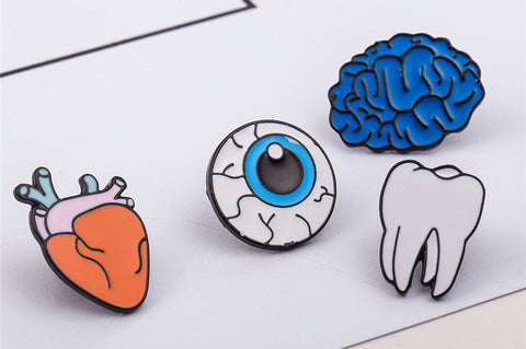 Pin's en forme d'organes humains Cœur / Cerveau / Oeil / Dent - Bijoux pour infirmières