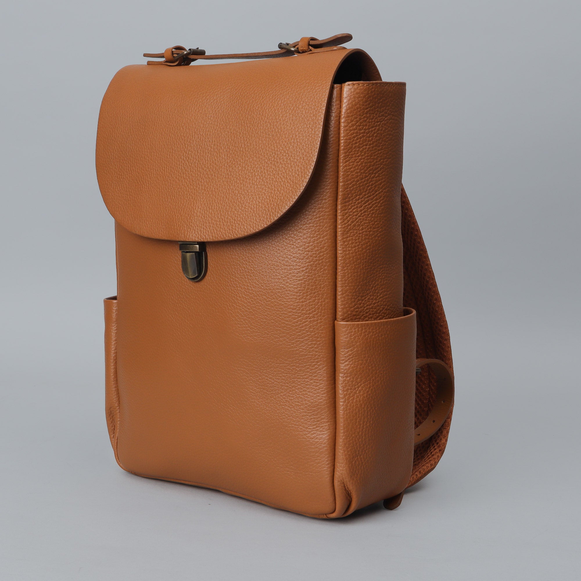 Bleu de Chauffe - after Arlo Khaki green leather backpack _ - Shop