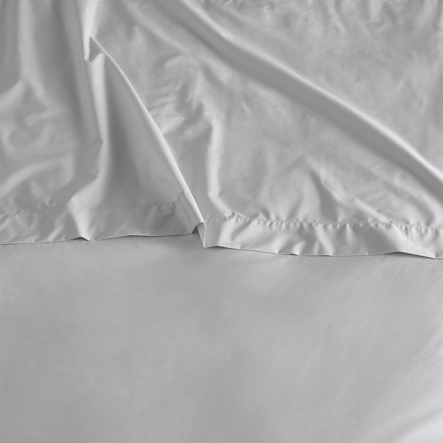 

Classic Cotton Fitted Sheet | Dove | Super King