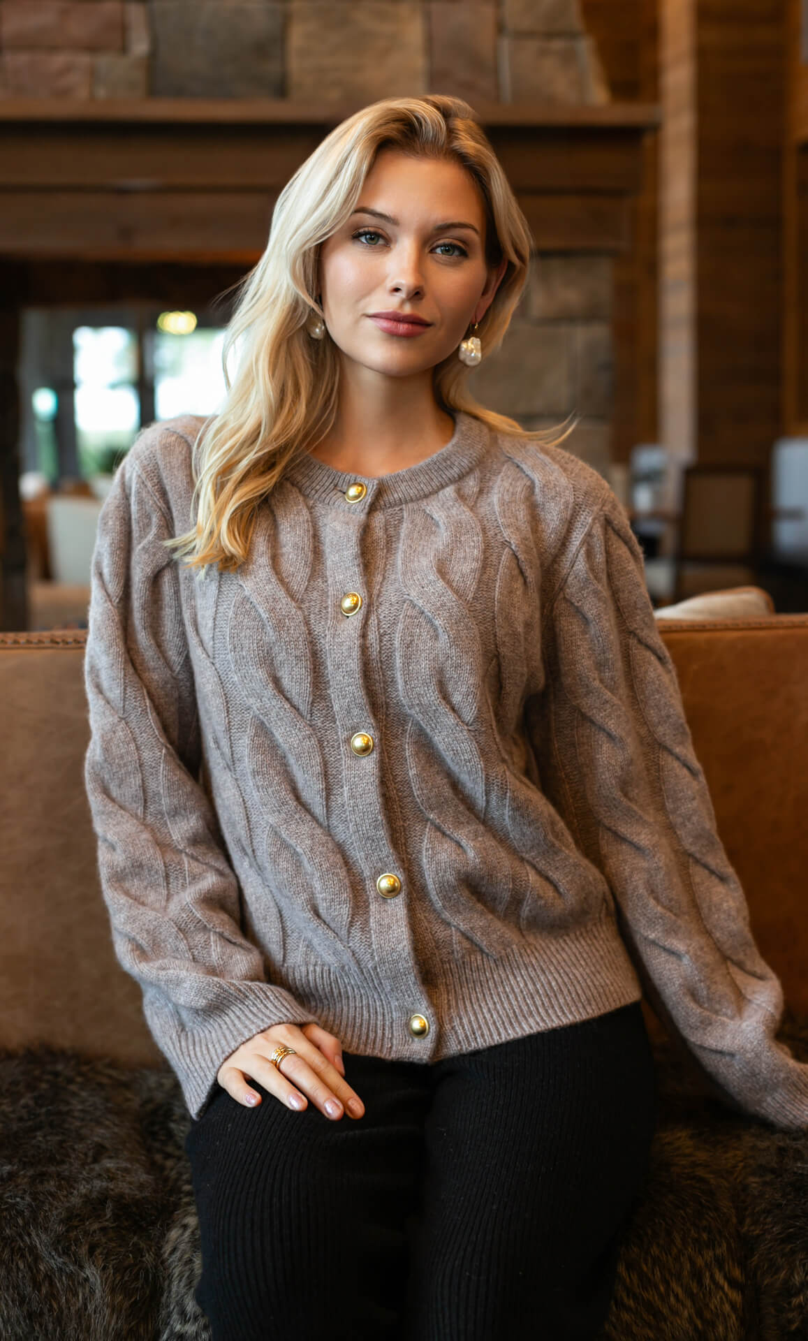 Chamonix Cable Cashmere Cardigan - Almond Amaretti