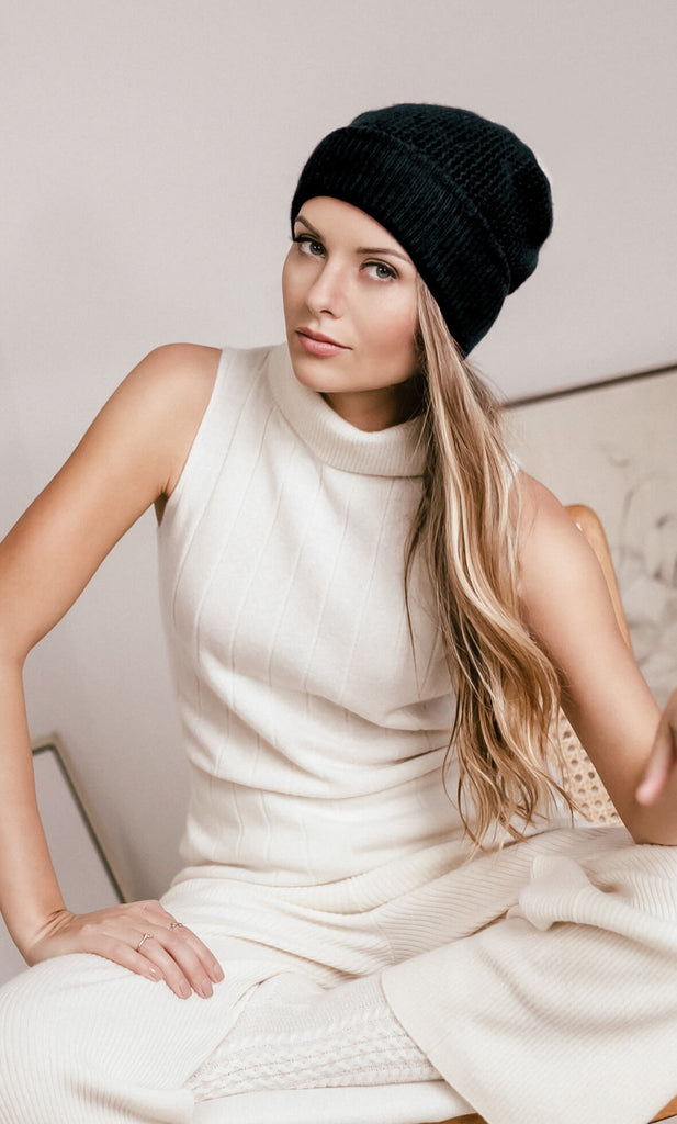 Wave Cashmere Beanie - Caviar Black