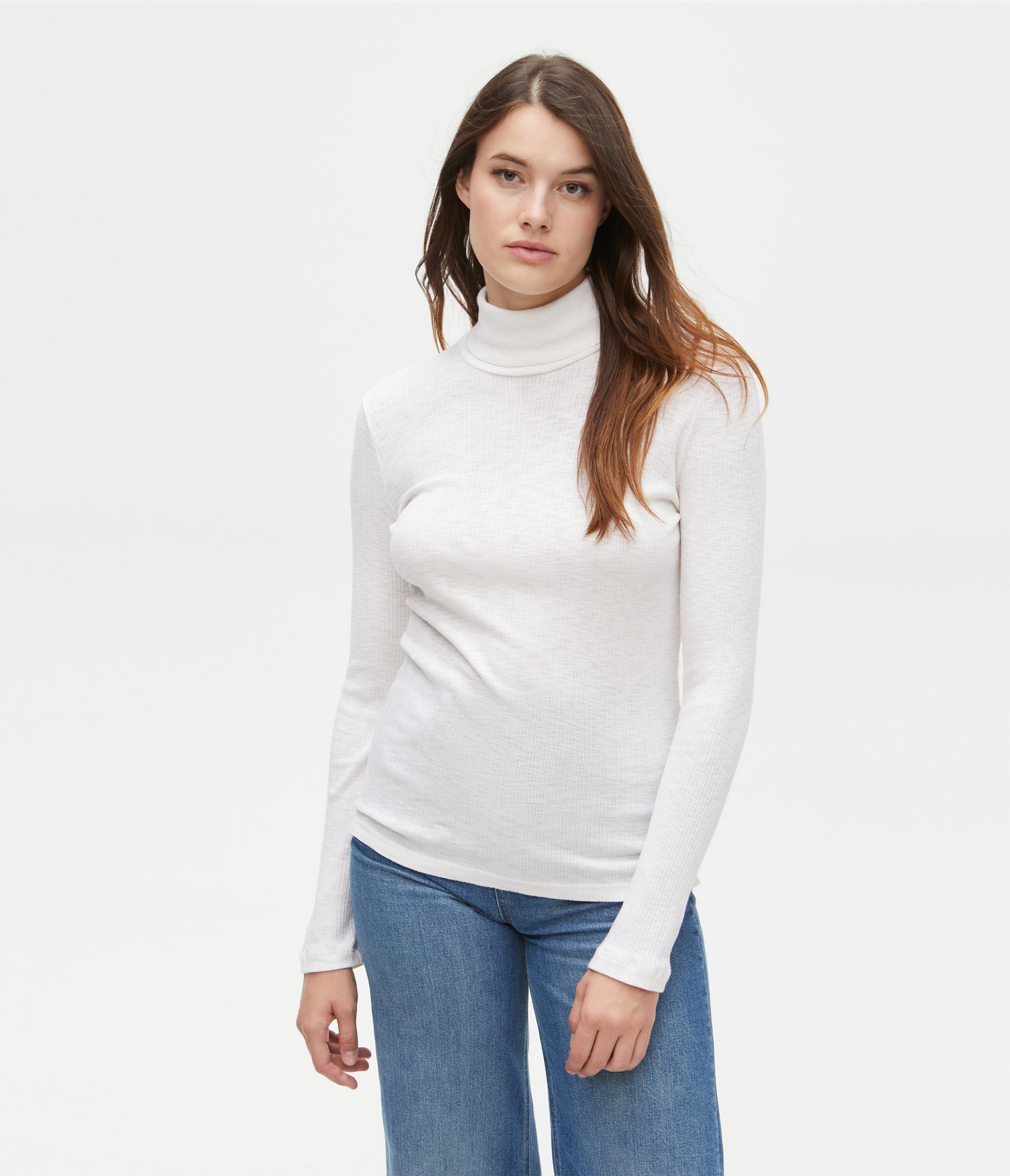 MICHAEL STARS BELL RIBBED TURTLENECK TEE