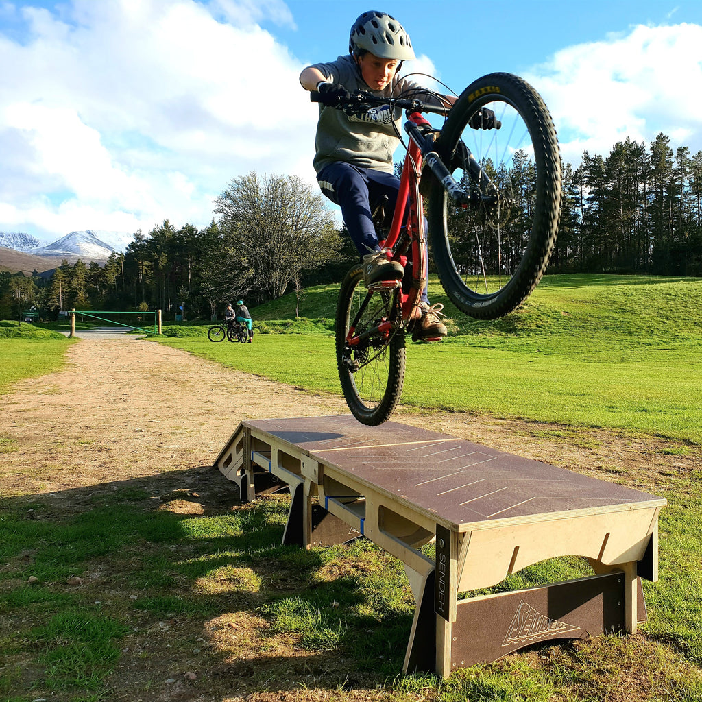 tabletop dirt jump