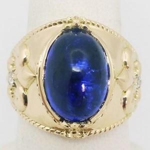 Gold signet ring with lapis lazuli stone