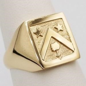 Gold_familiy_crest_ring