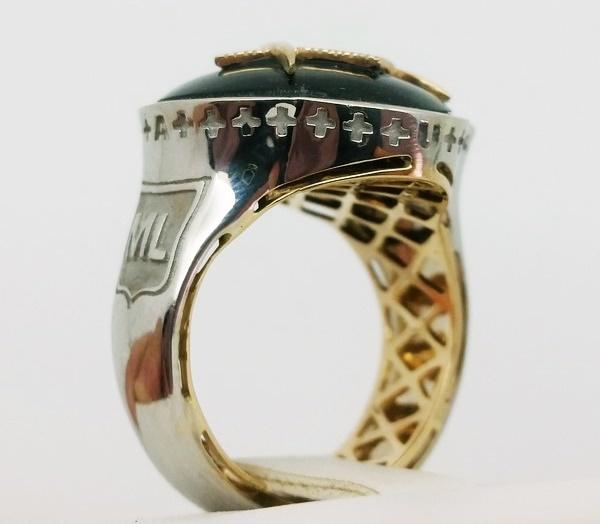 internal view of a masonic ring