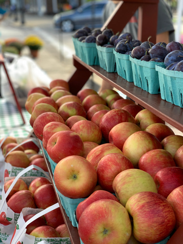 Farmers Market apples