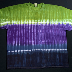 Example of a tri-color horizontal striped gradient tie dye t-shirt design, featuring (top to bottom): green, purple & black