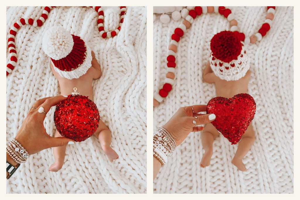 15 *Ridiculously Cute* Baby’s First Christmas Photo Ideas (That You Can DIY!)