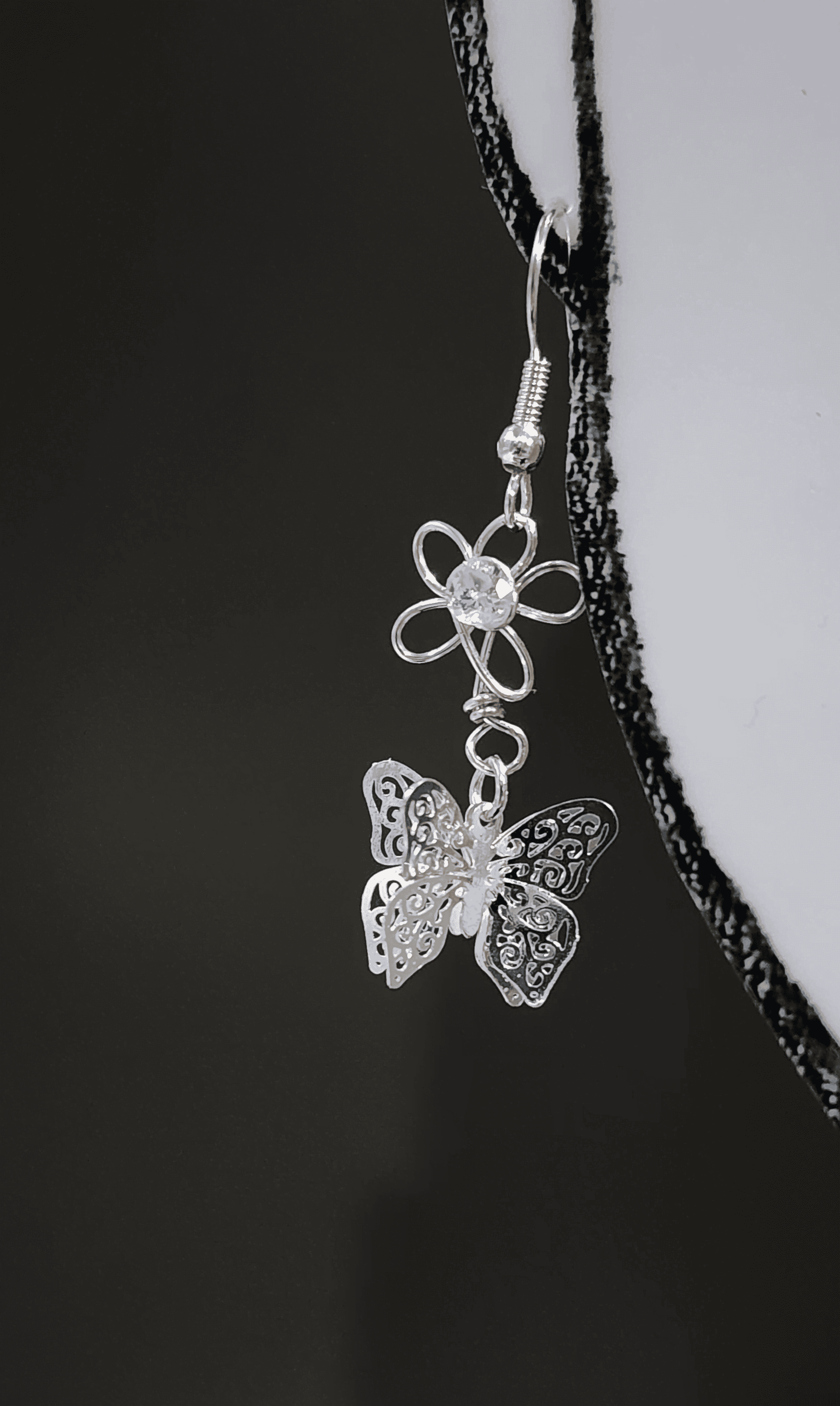 Flower butterfly dangle earring