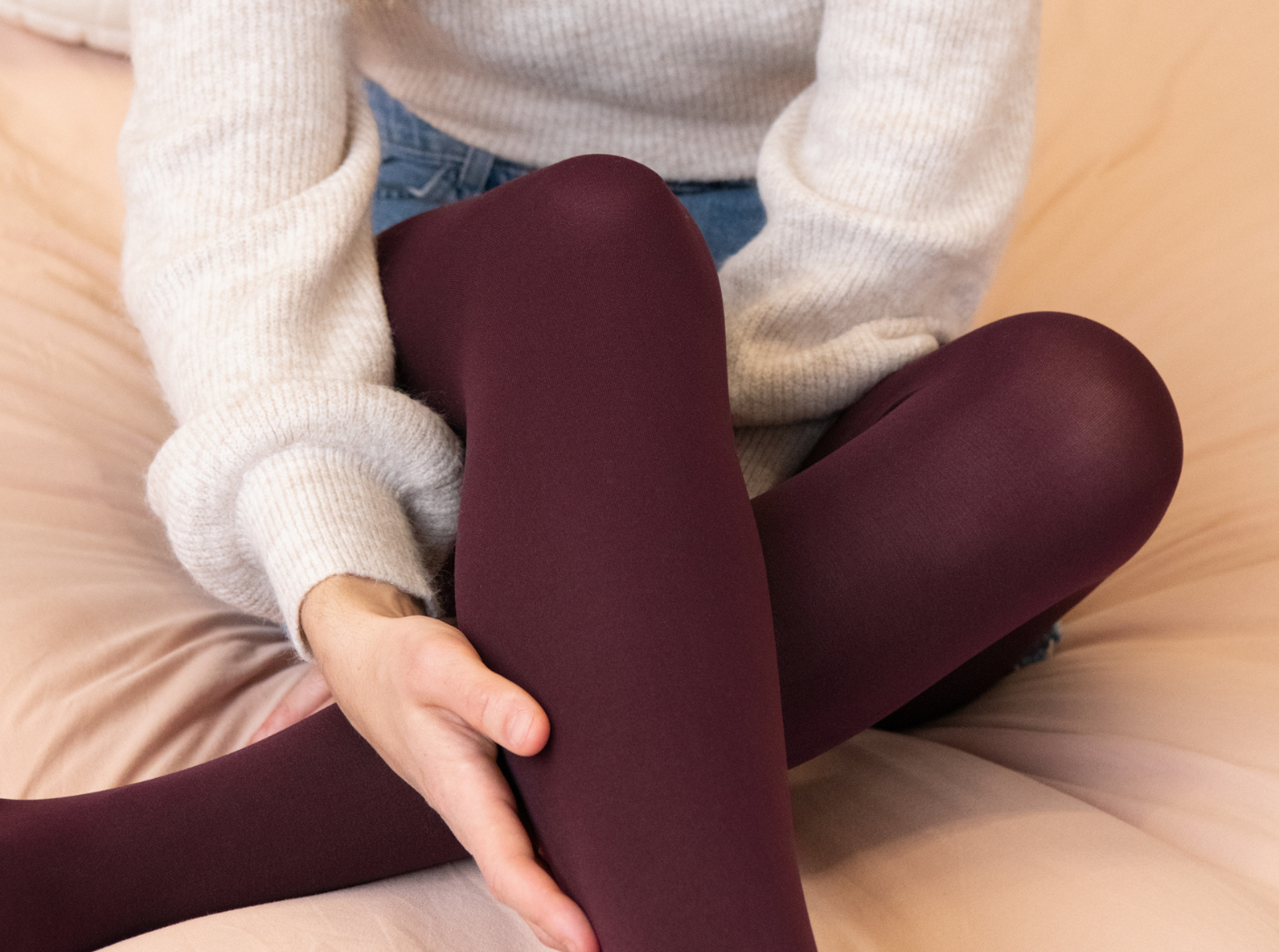 burgundy-opaque-tights