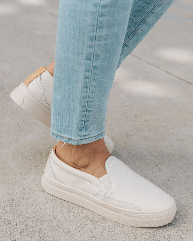 soludos slip on sneakers