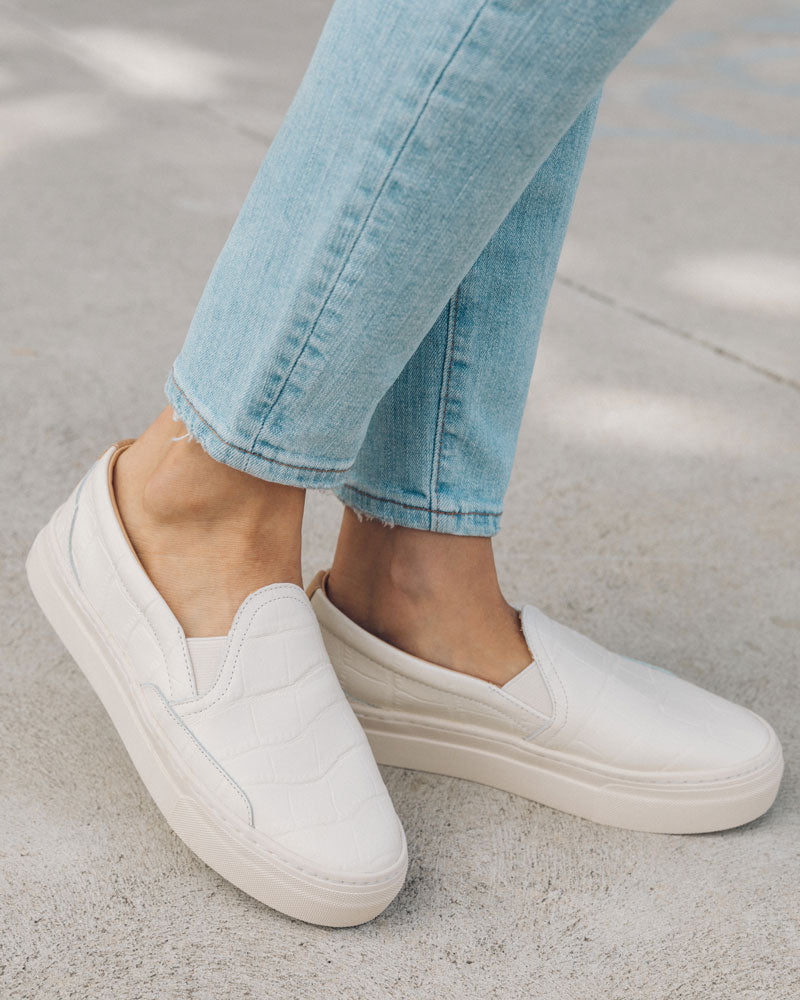 soludos slip on sneakers