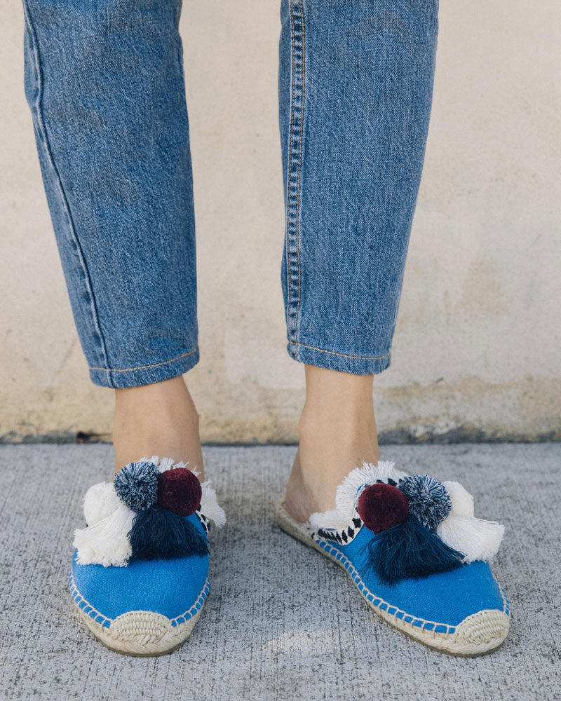 soludos coco pom pom mule