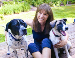 Photo of founder Gina Anderson and Dunkin and Abby