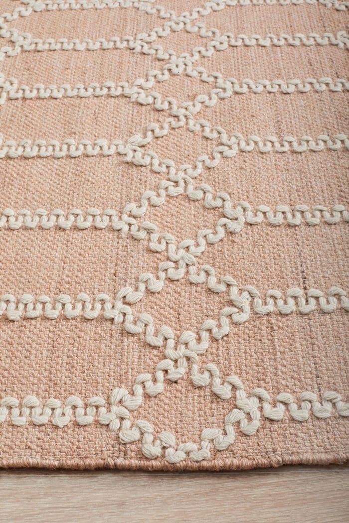 Denver Nude Pink and Ivory Geometric Pattern Rug