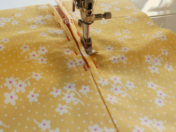 Victory Patterns - How to sew a centered zipper
