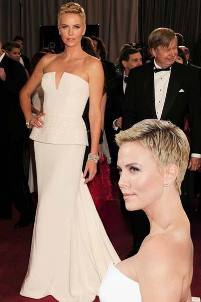 2013 Oscars Charlize Theron in Dior Haute Couture