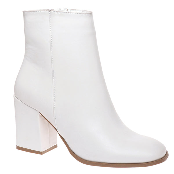 pierre dumas white booties