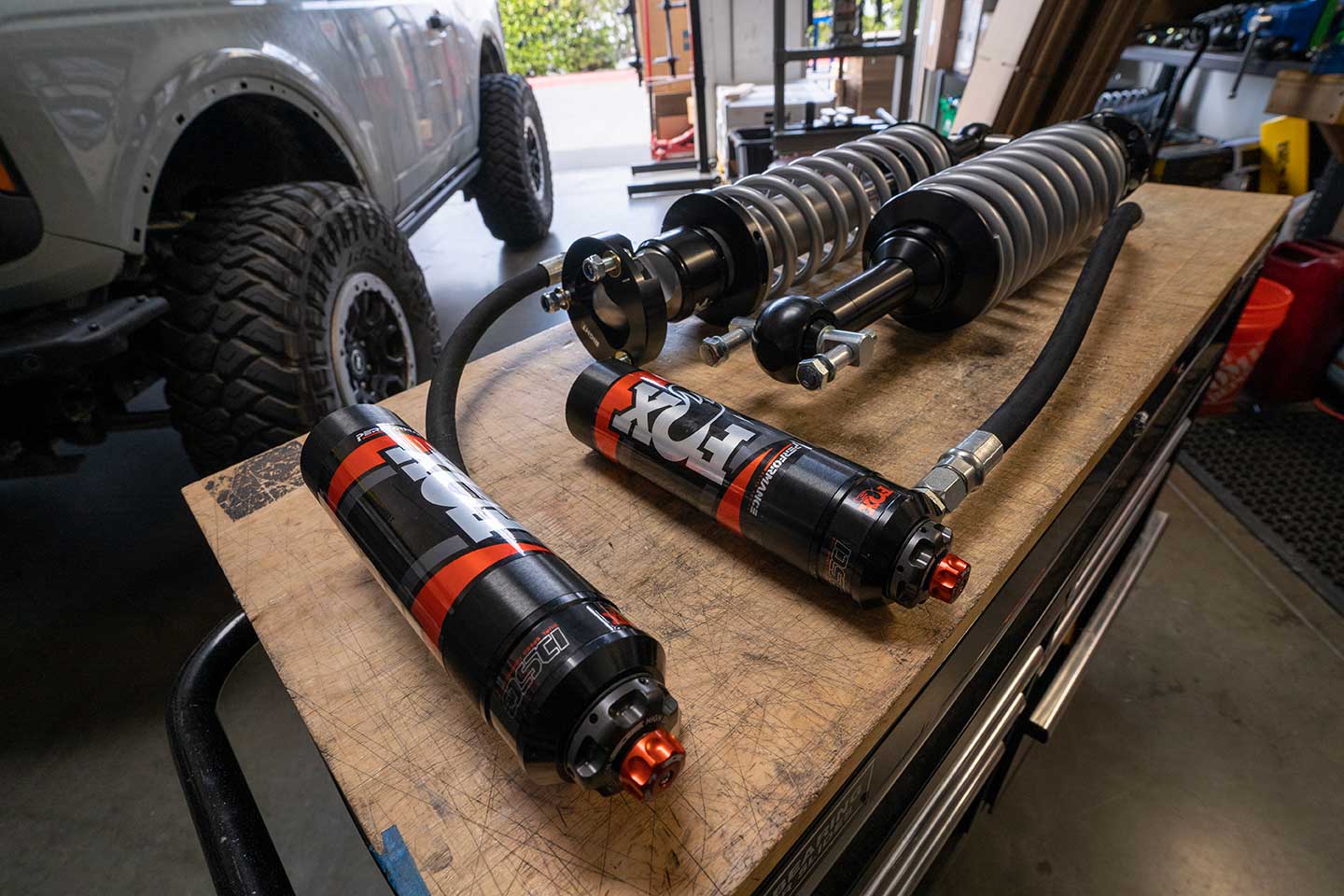 Fox 2.5 DSC Adjustable Coilovers Ford Bronco in shop