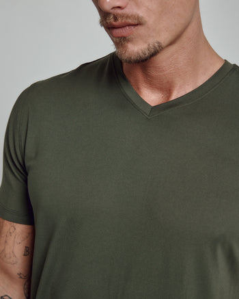 Core™ V-Neck Tee