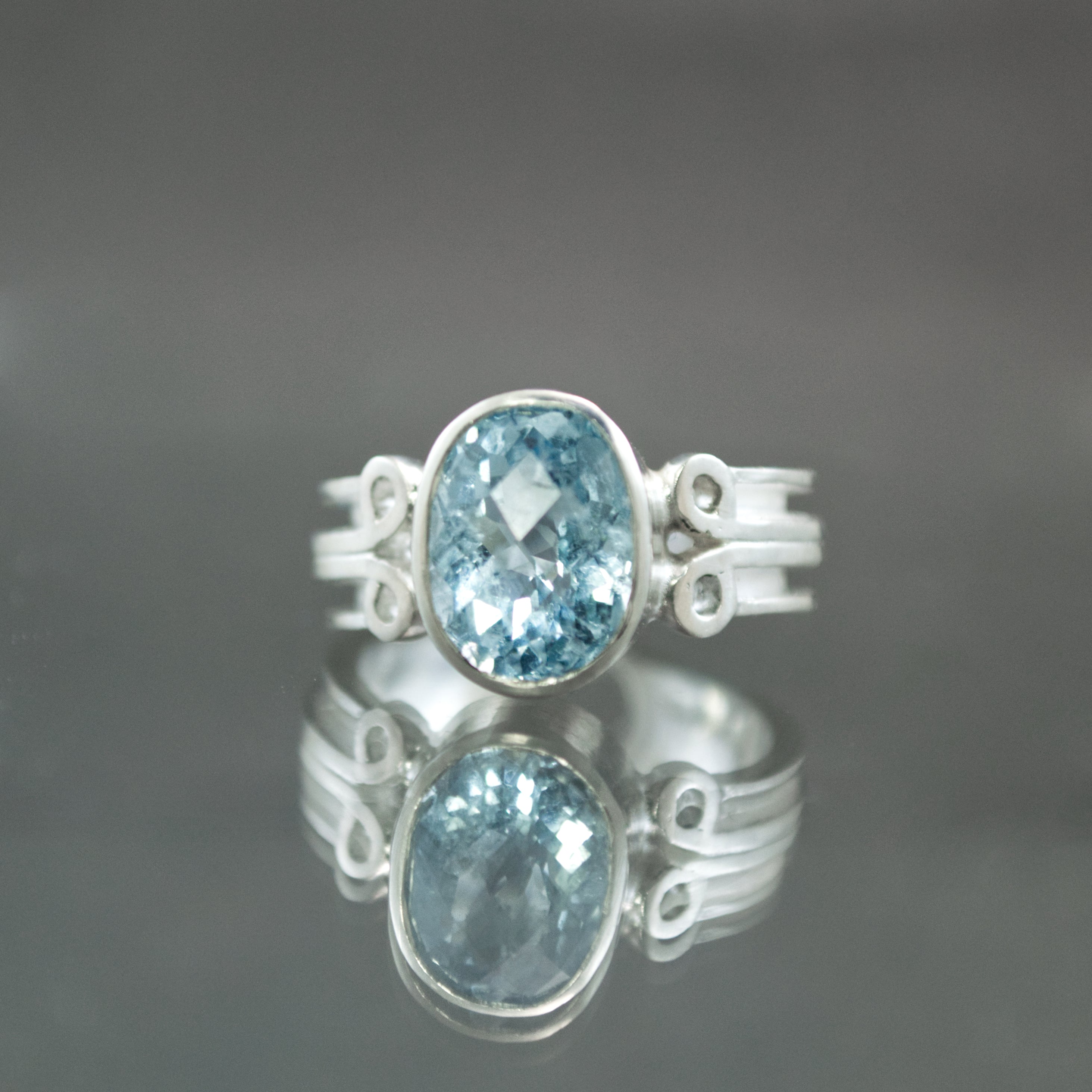 Aquamarine Scroll Ring - Size 7