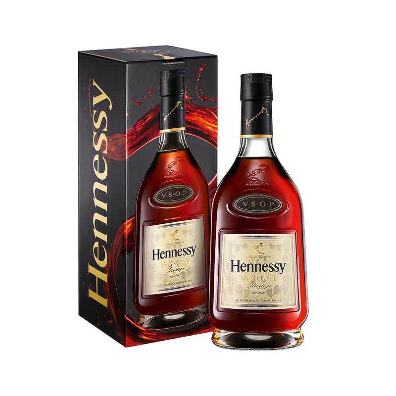 Hennessy v s o. Hennessy VSOP Privilege Cognac 0.5. Хеннесси ВСОП 0.7. Hennessy 1817 VSOP. Хеннесси ВСОП Привилеж 0.7 в подарочной упаковке.