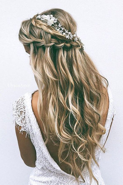 The Great Wedding Hairstyle Debate Up Or Down Marrygrams