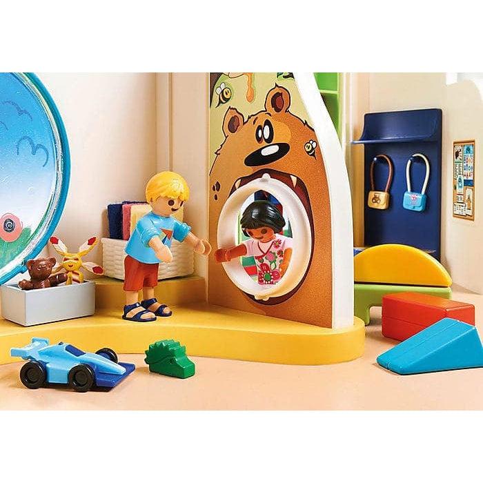 Playmobil 70282 Espace crèche pour bébés - City Life - avec Trois  Personnages, Une Commode à Langer, Un Tapis d'éveil, Une Chaise Haute et Un  Mur de motricité - Le Centre de