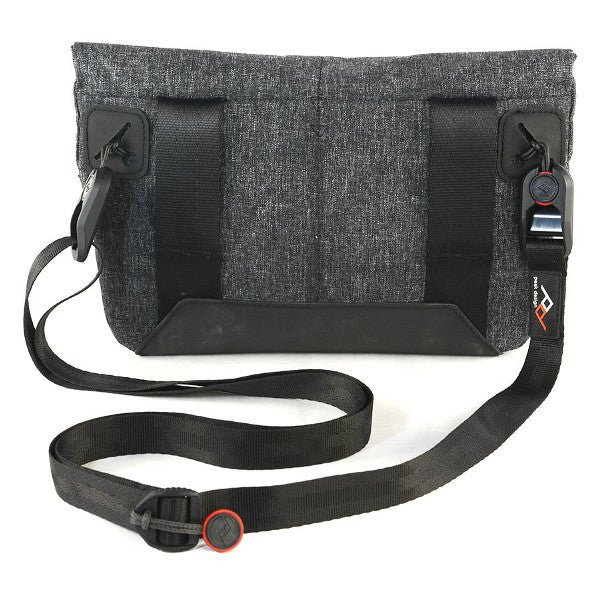 peak field pouch