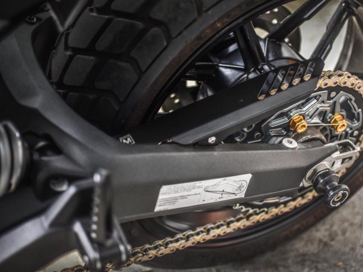 Mugello - Chain Guard | For Ducati 