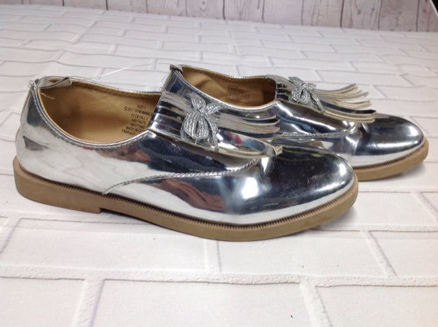 silver shoes size 1