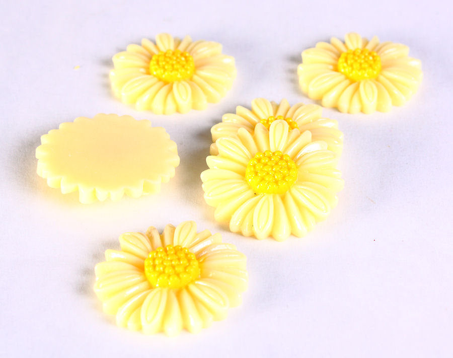 27mm Yellow flower cabochons - large rose cabochons - resin flower cabochon - daisy cabochons - 6 pieces (634)