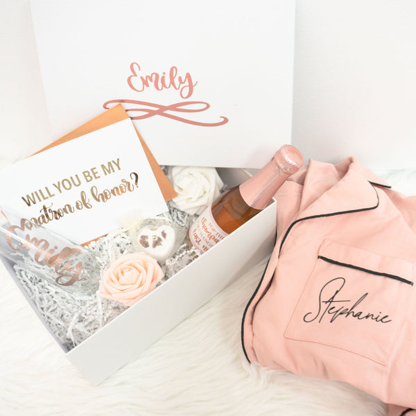What To Put In A Bridesmaid Proposal Box - 15 Ideas for Box Fillers ...