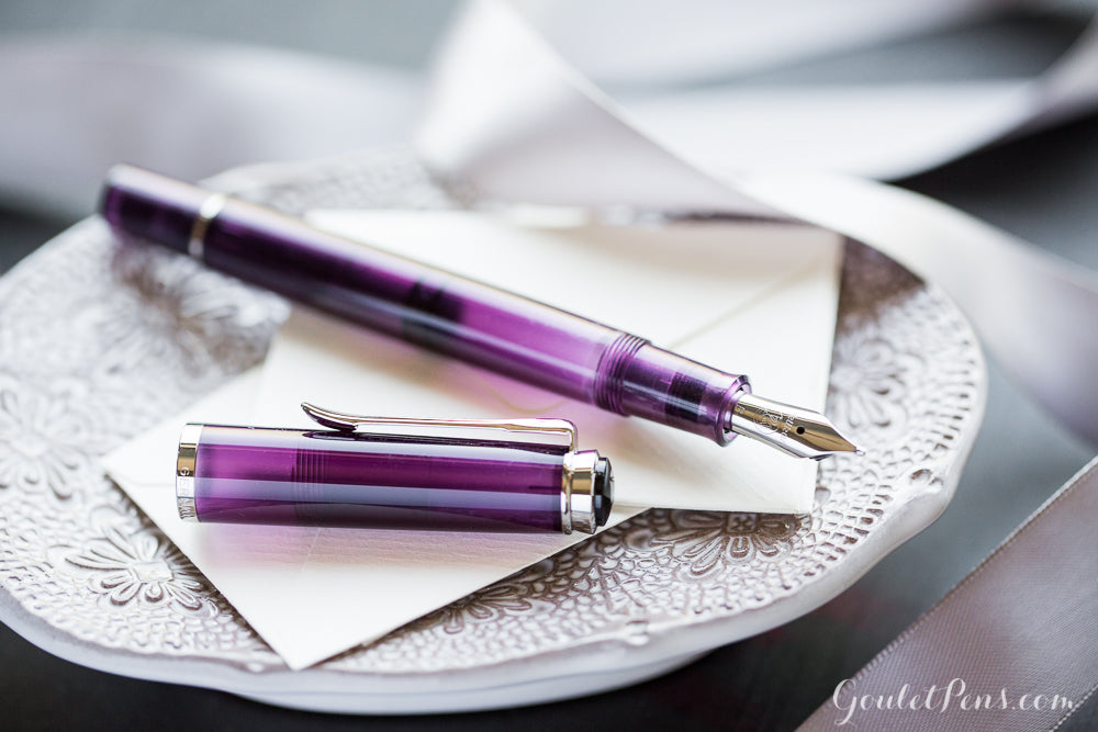 Pelikan M205 Amethyst fountain pen