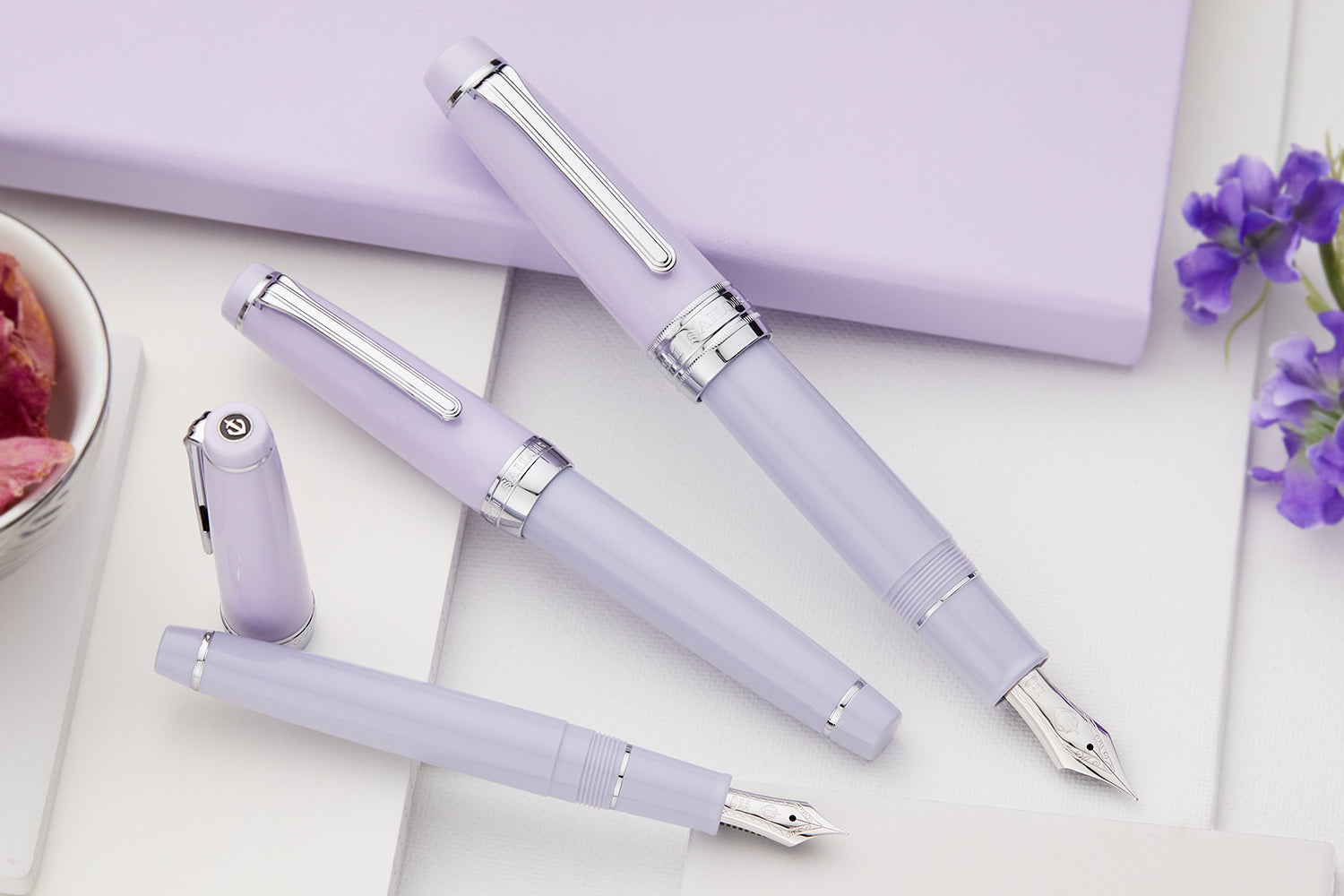 Sailor Winter Sky fountain pens in three sizes