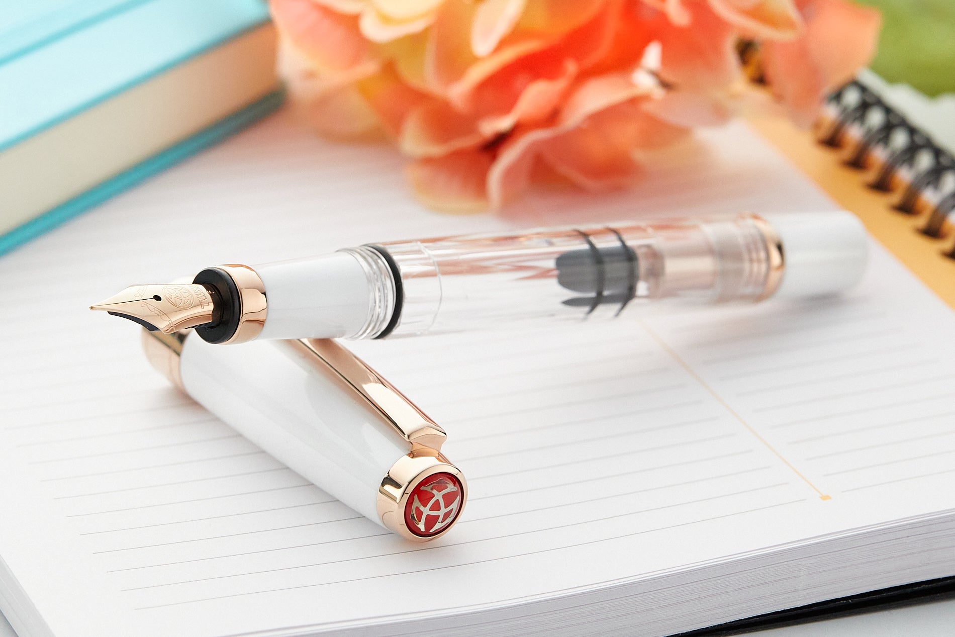 TWSBI 580 White RoseGold II fountain pen