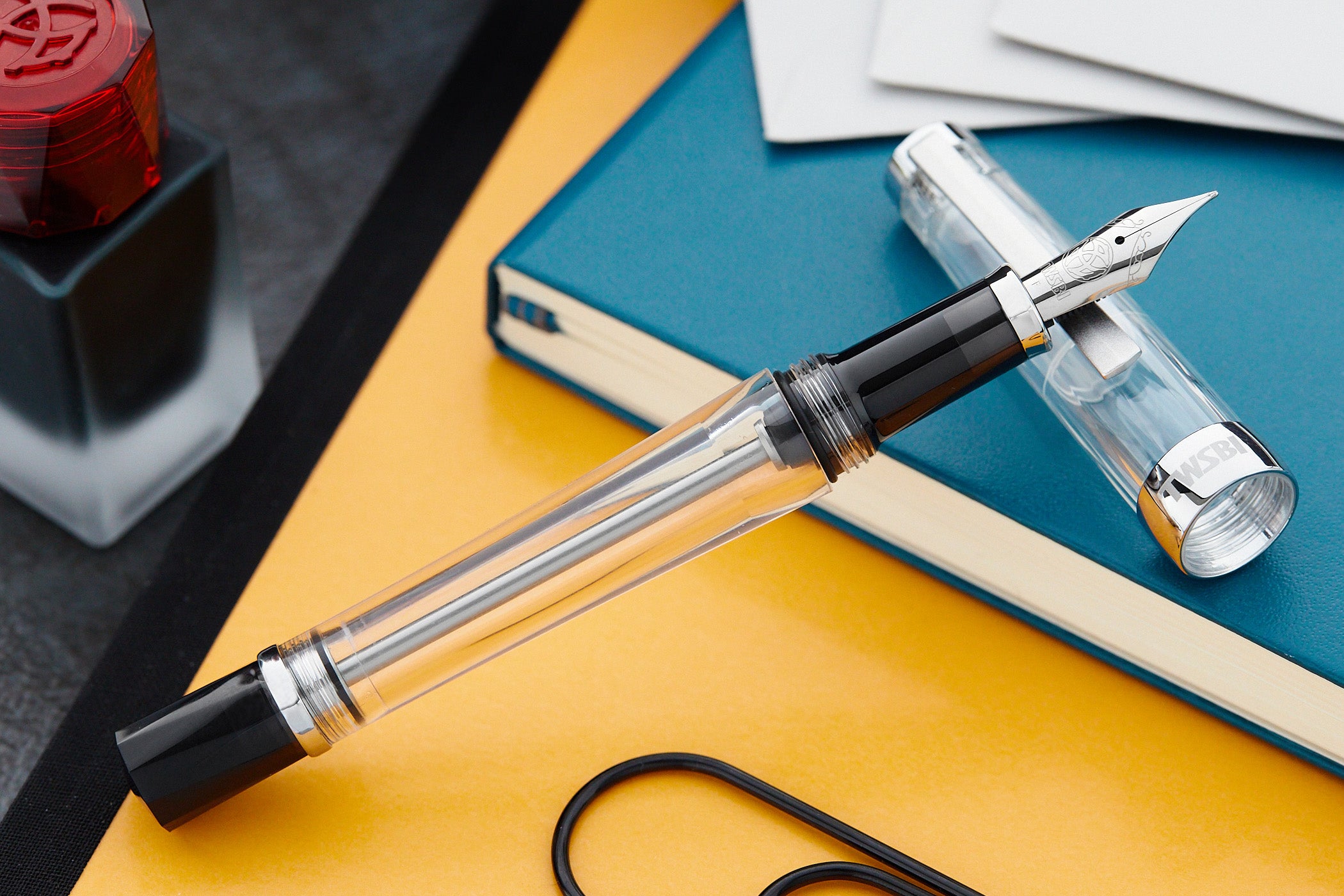 TWSBI Vac700 fountain pen in clear