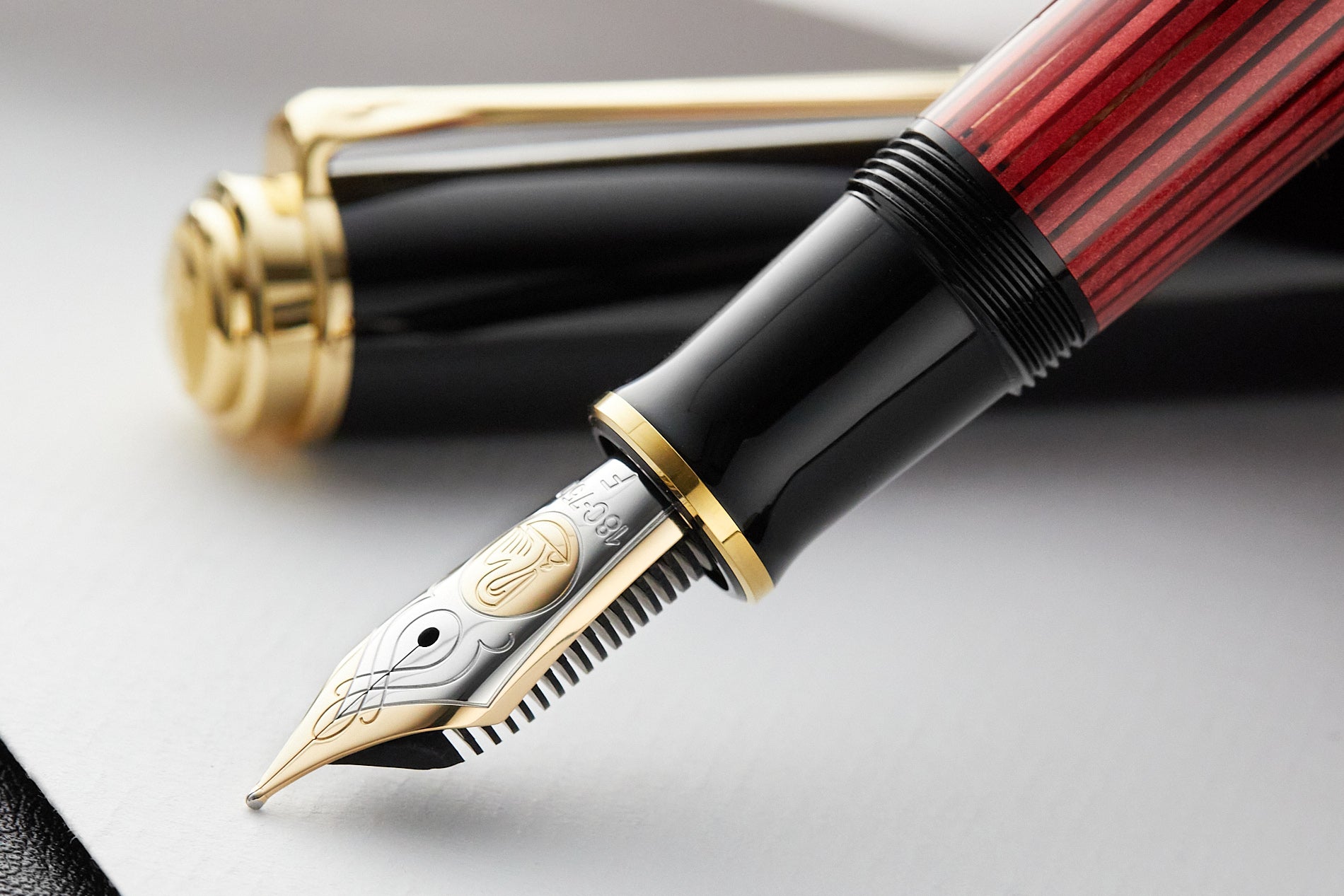 Pelikan M800 Fountain Pen - Black-Red