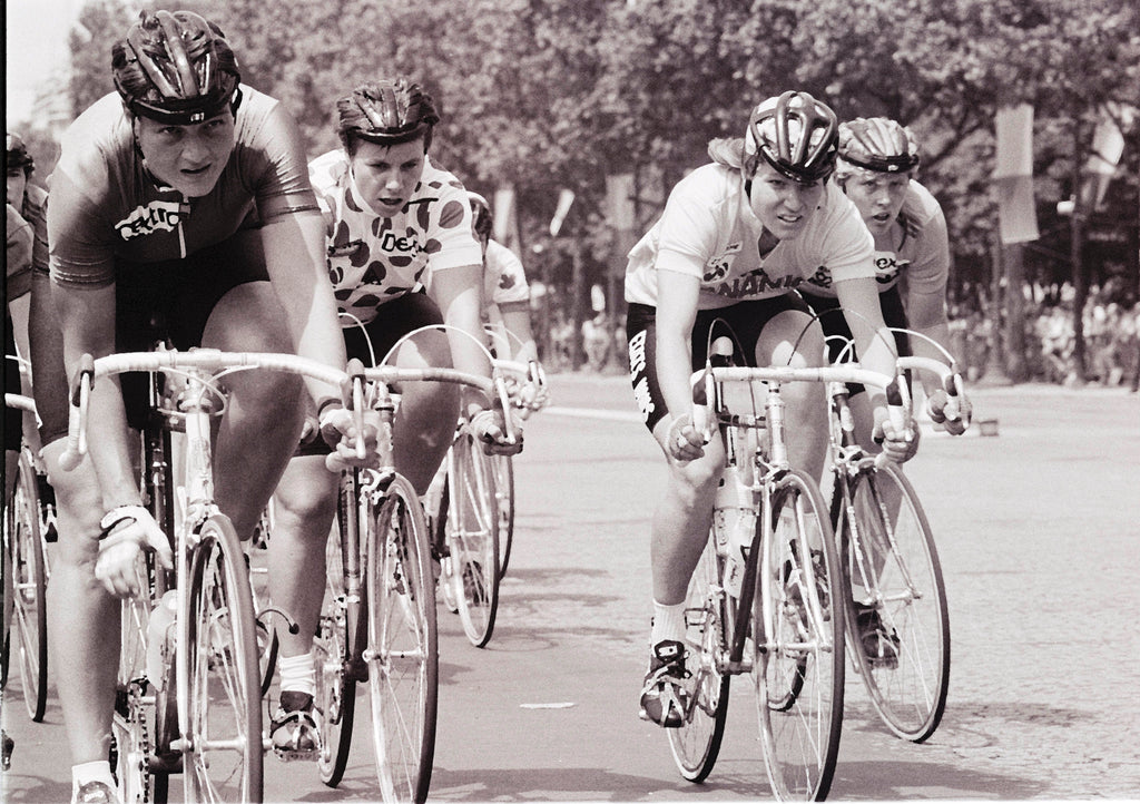 Mieke Havik and Marianne Martin drive toward the finish line at the Tour de France Féminin