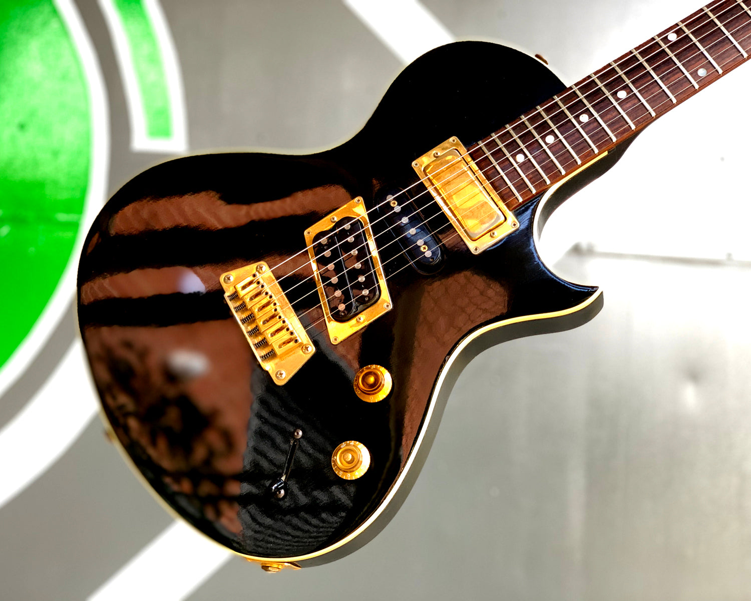 gibson les paul nighthawk