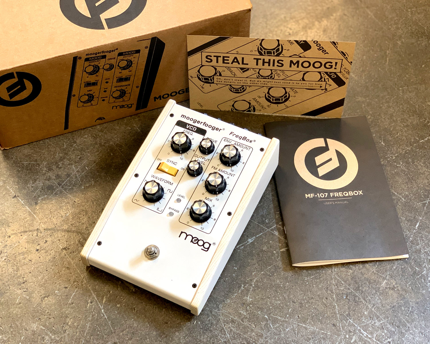 Moog Moogerfooger MF-107 Freqbox - White – Found Sound