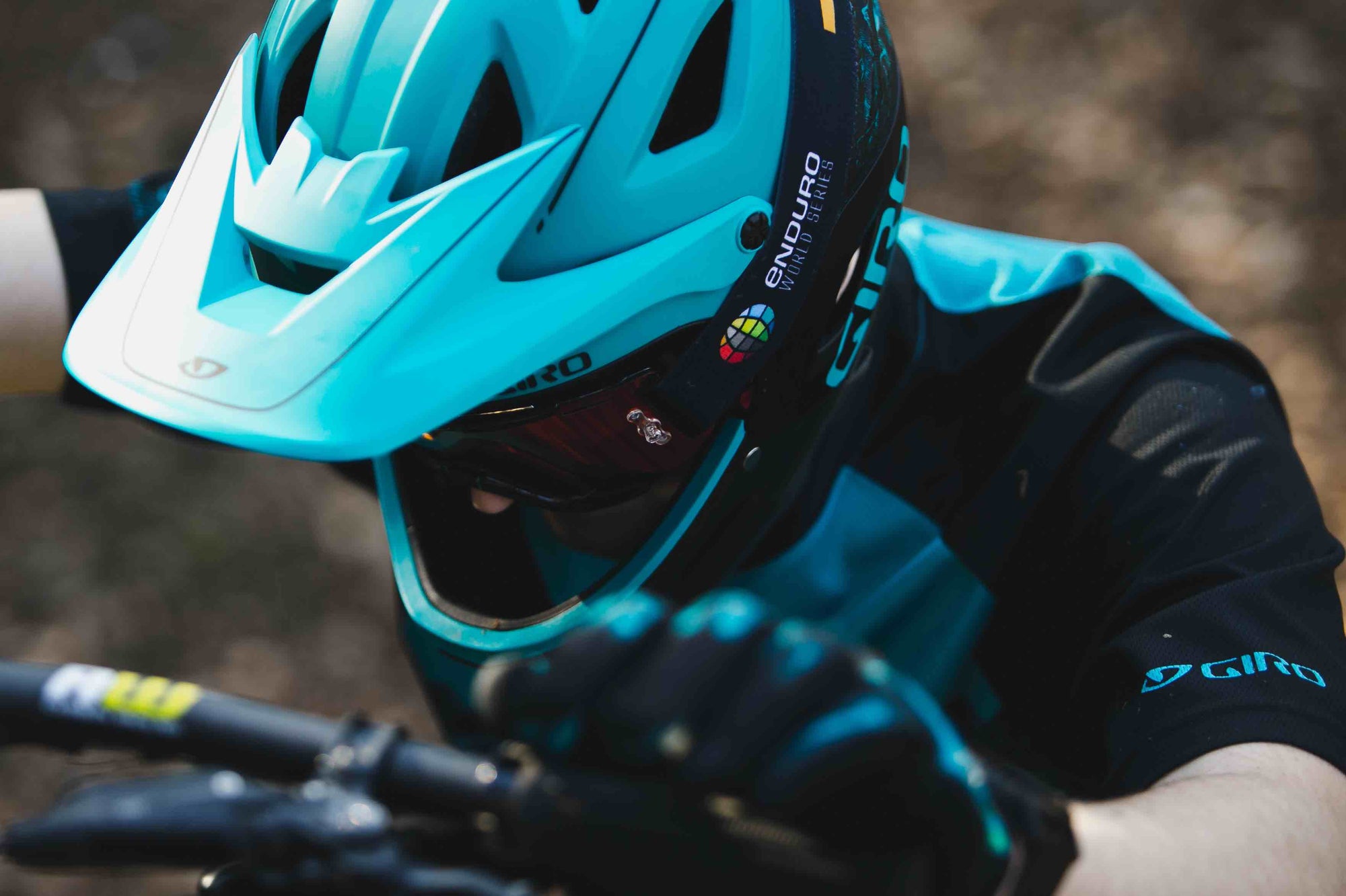 giro ews helmet