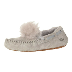 ugg dakota pom